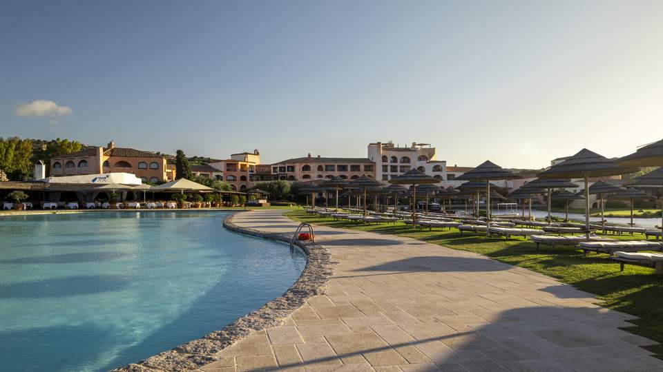 Hotel Cala di Volpe, Seawater Pool